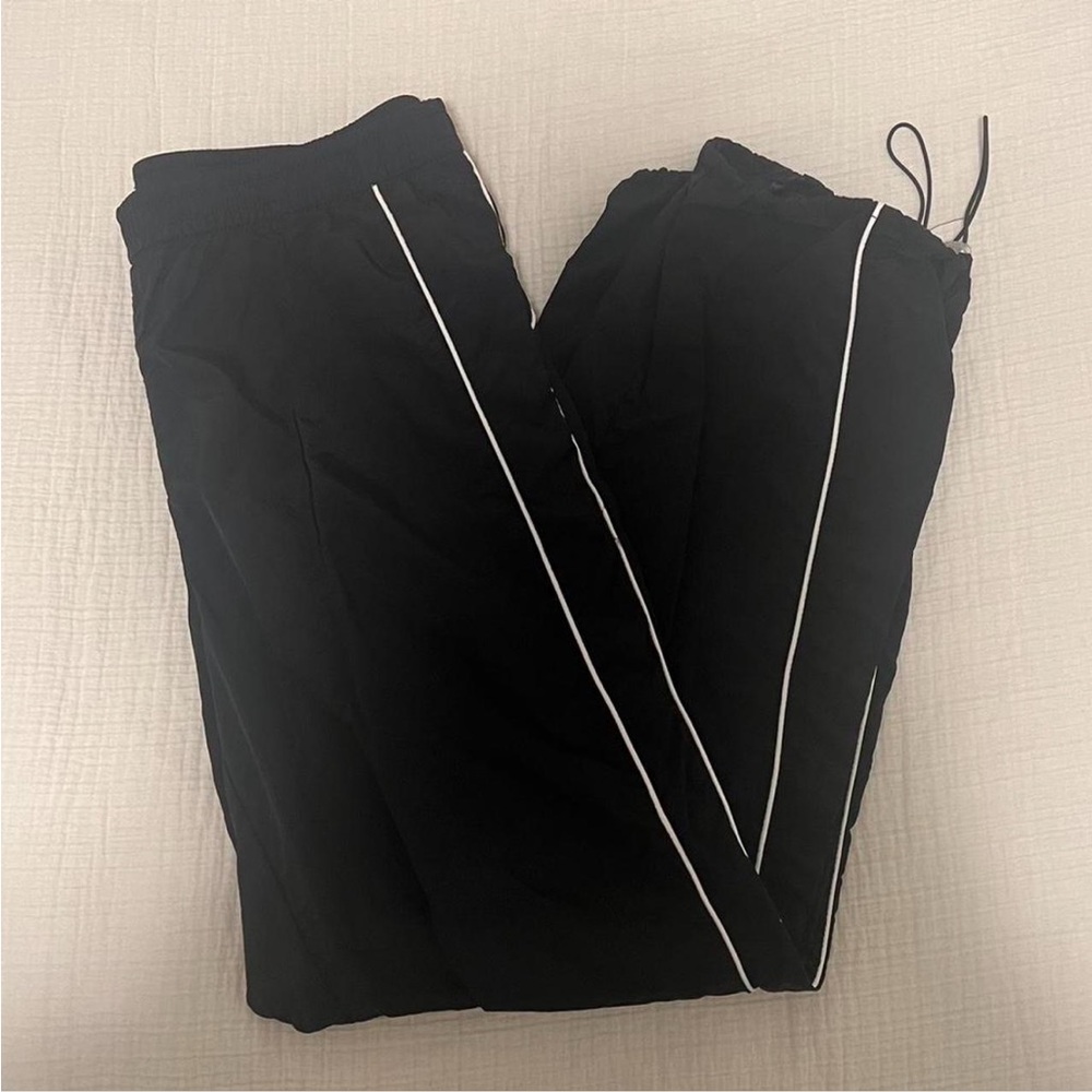 h&m black track pants with white stripe